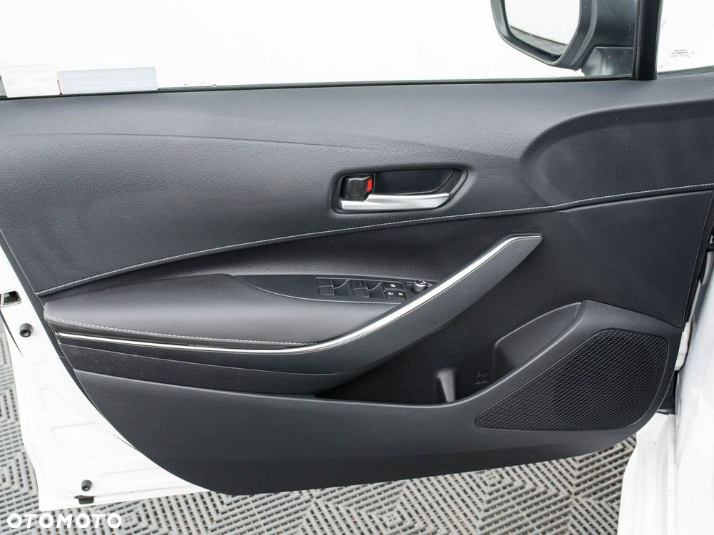 Toyota Corolla - 10