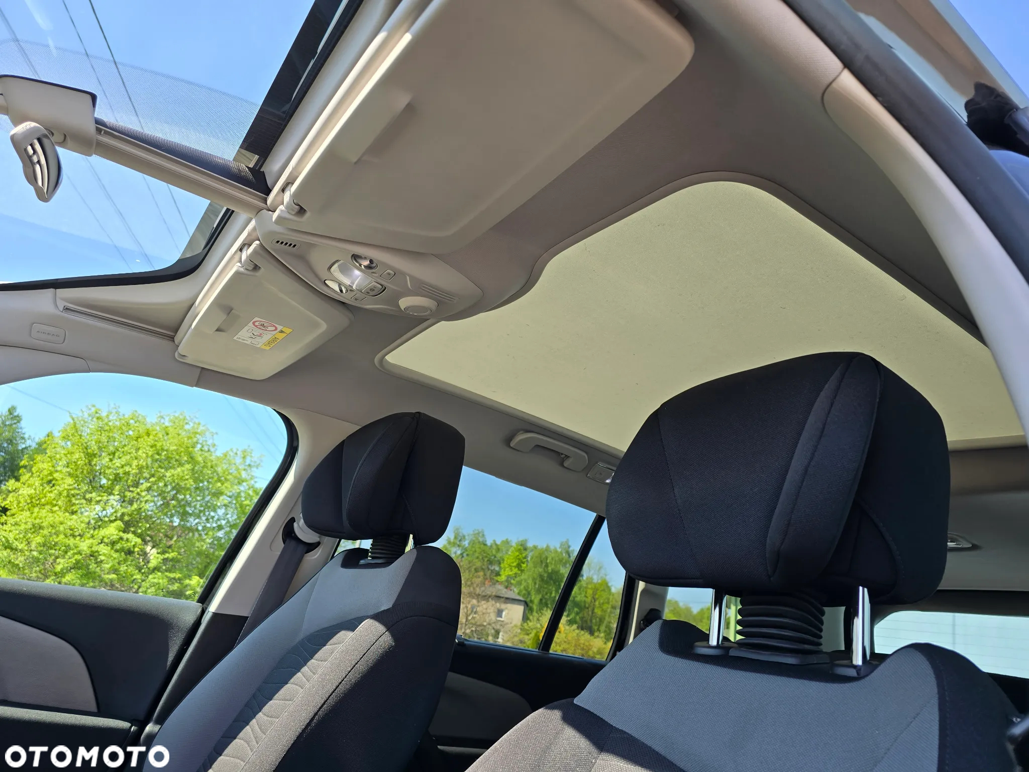 Citroën C4 Grand Picasso 1.6 e-HDi Exclusive - 16
