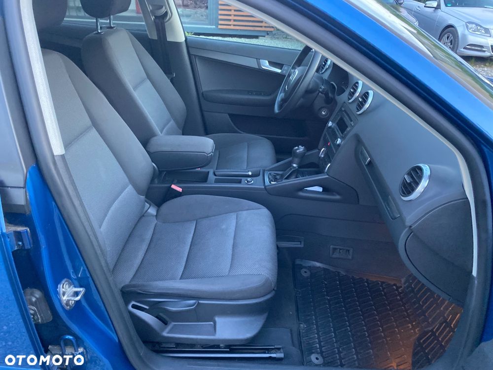 Audi A3 Sportback 1.6 Attraction - 26