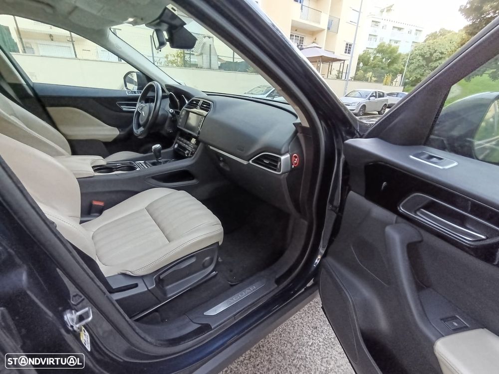 Jaguar F-Pace 2.0 i4D Prestige - 22
