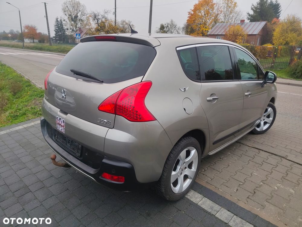 Peugeot 3008 HDi FAP 150 Premium - 10