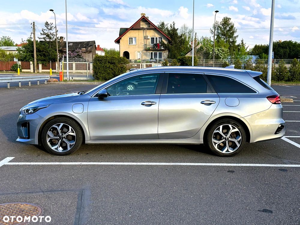 Kia Ceed 1.6 GDI DCT OPF Platinum Edition - 2