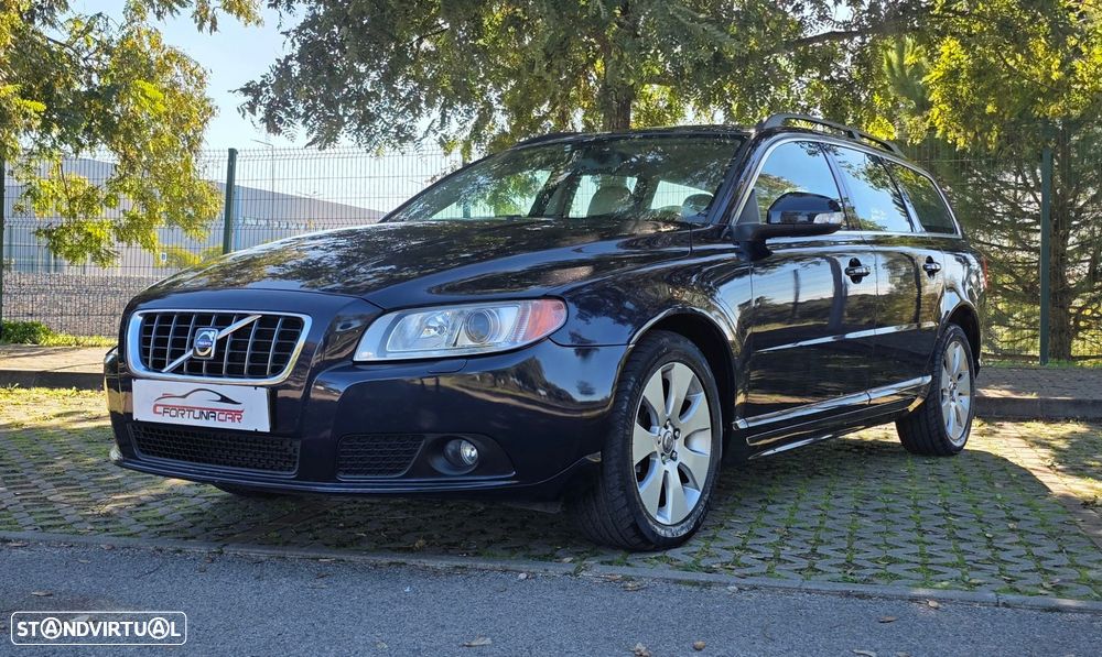 Volvo V70 2.0 D Summum - 1