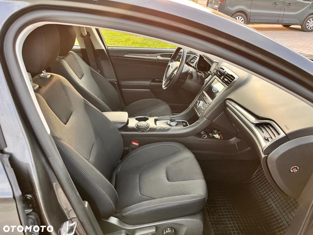 Ford Mondeo - 12