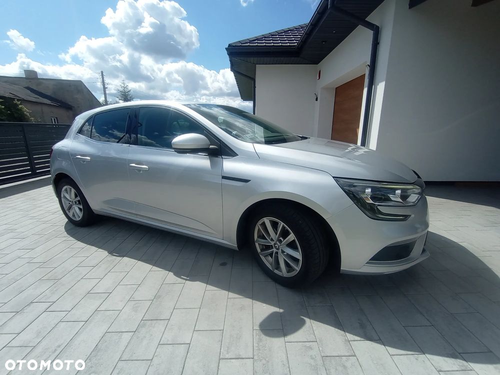 Renault Megane 1.6 SCe Zen - 18