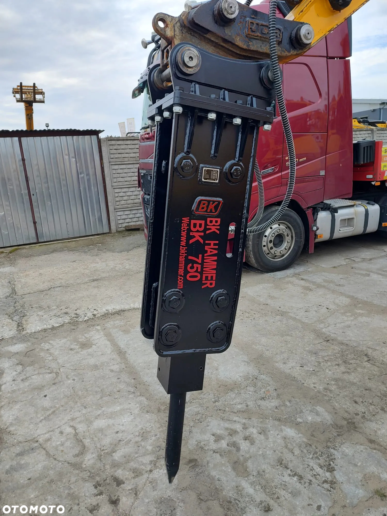 Młot hydrauliczny wyburzeniowy BK HAMMER 750 JCB 3CX 4CX - 3