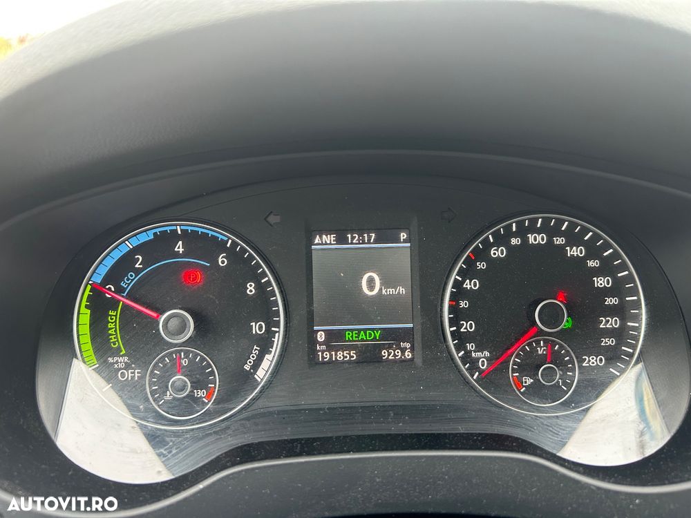 Volkswagen Jetta - 11