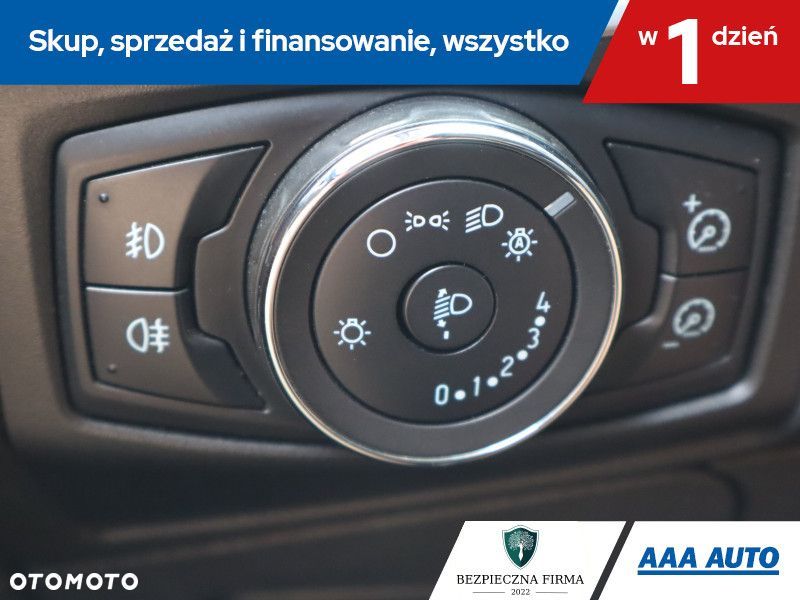 Ford Focus SW - 18