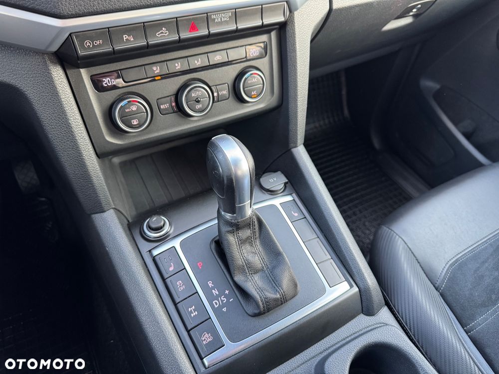 Volkswagen Amarok 3.0 V6 TDi 4MOTION Aventura - 31