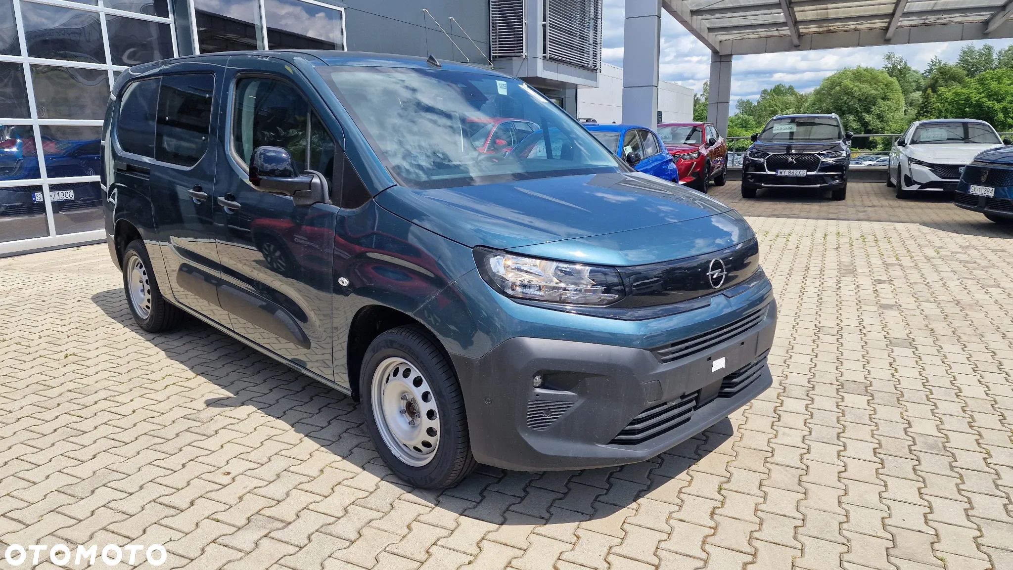 Opel Combo Cargo L2 950kg 1.5 Diesel 131 KM S&S AT8 - 1