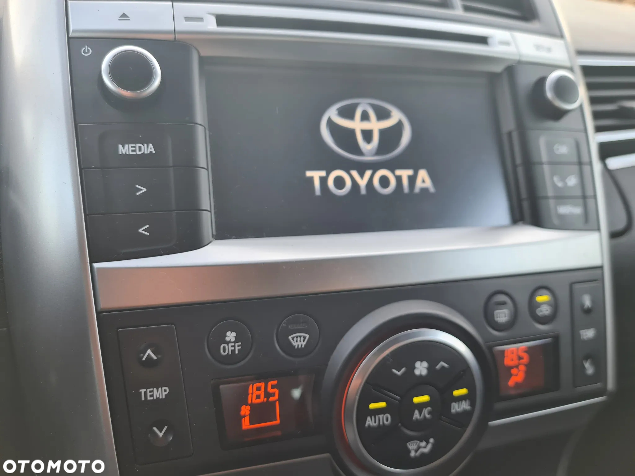 Toyota Verso 1.6 D-4D 5-Sitzer Start/Stop Skyview Edition - 24
