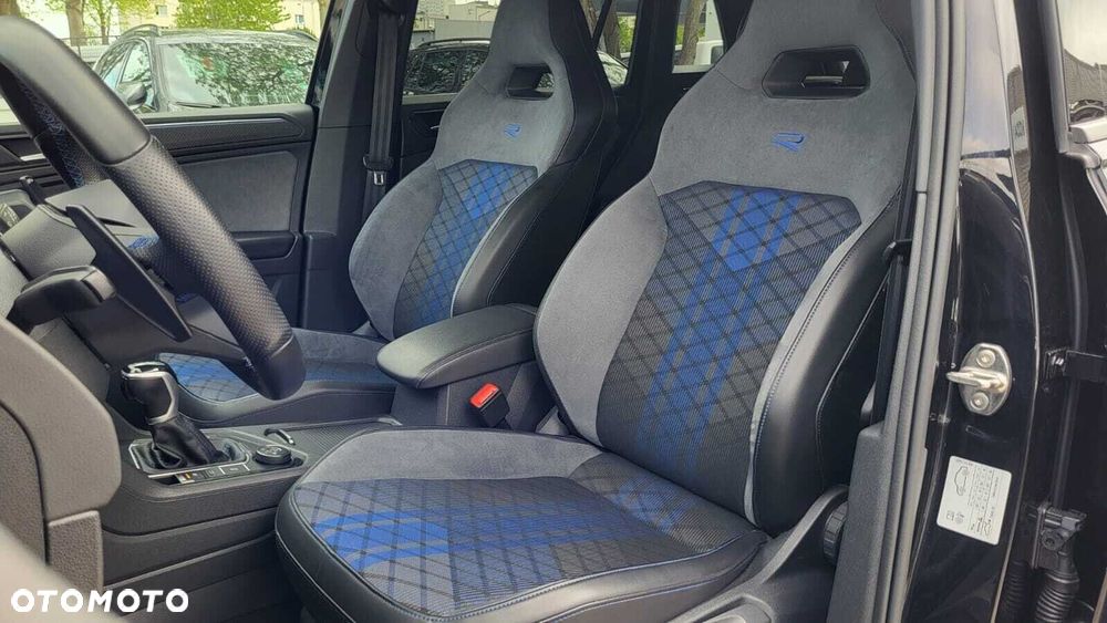 Volkswagen Tiguan - 11