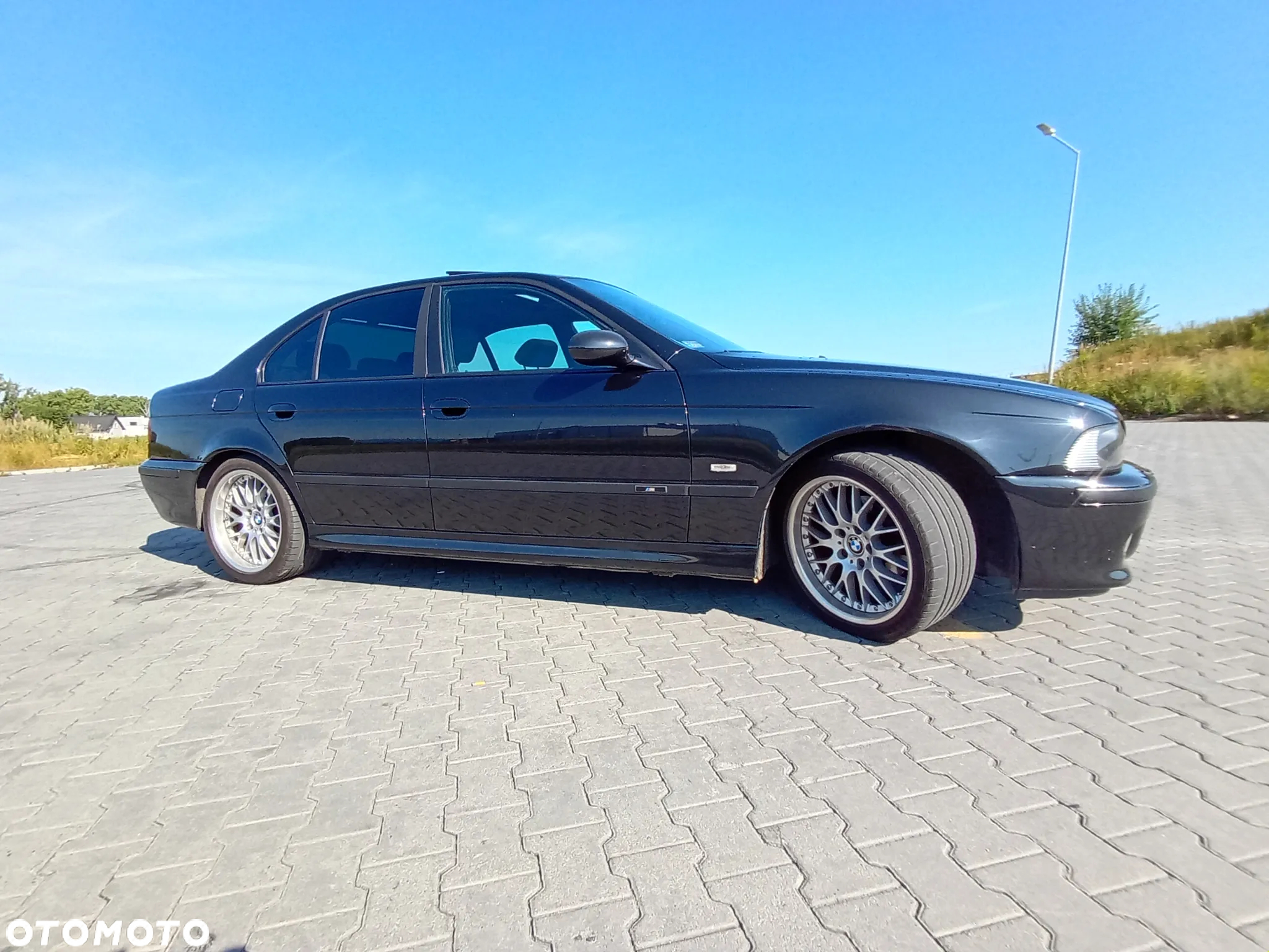 BMW Seria 5 528i - 2