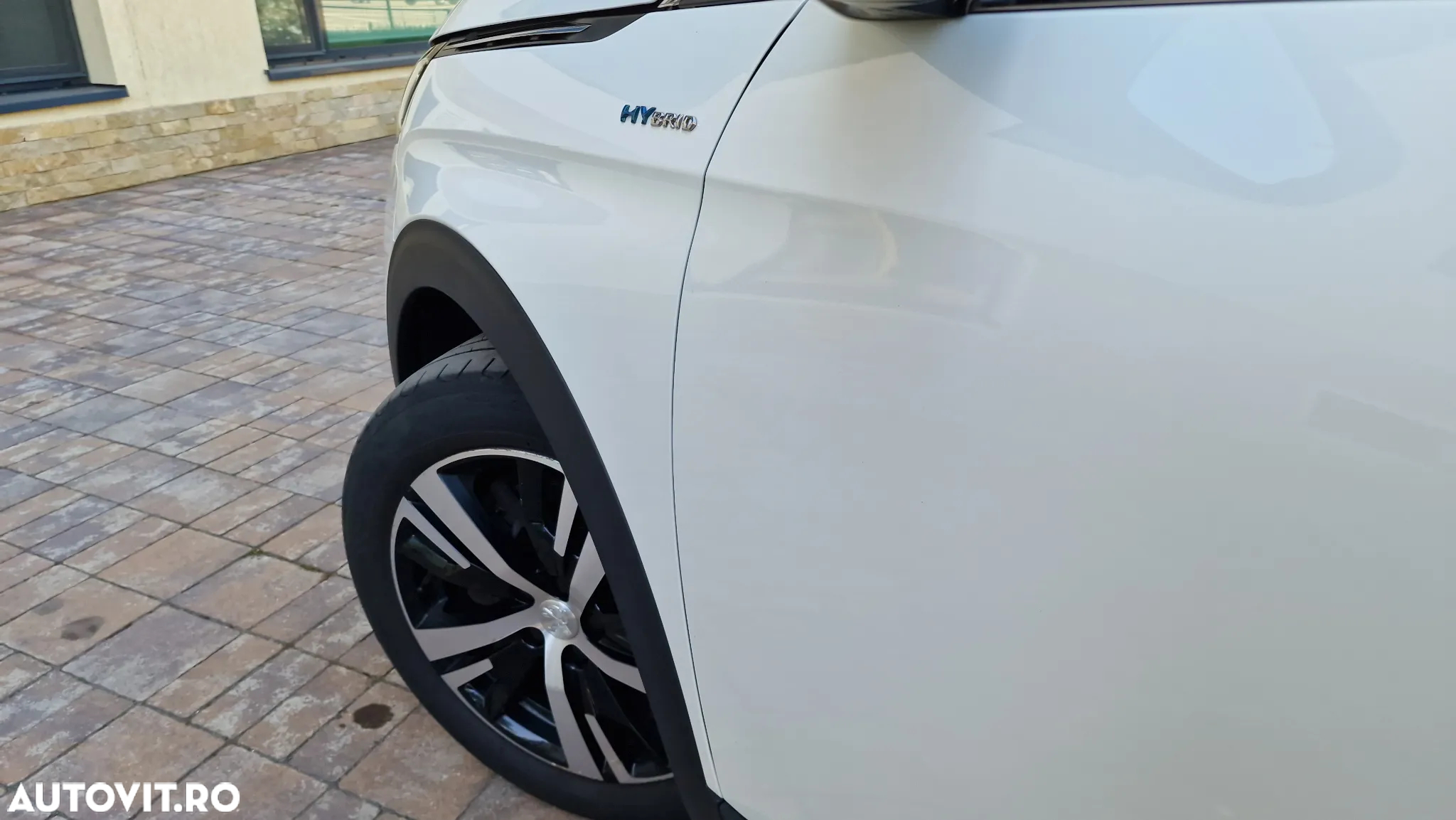 Peugeot 3008 PHEV EAT8 GT Pack - 29