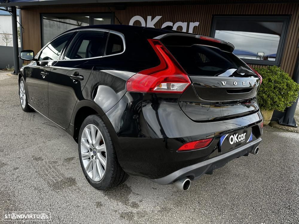 Volvo V40 2.0 D2 R-Design - 2