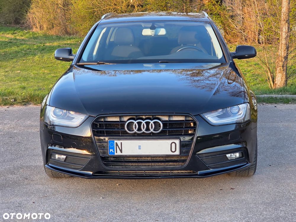 Audi A4 Avant 2.0 TDI DPF Ambiente - 24