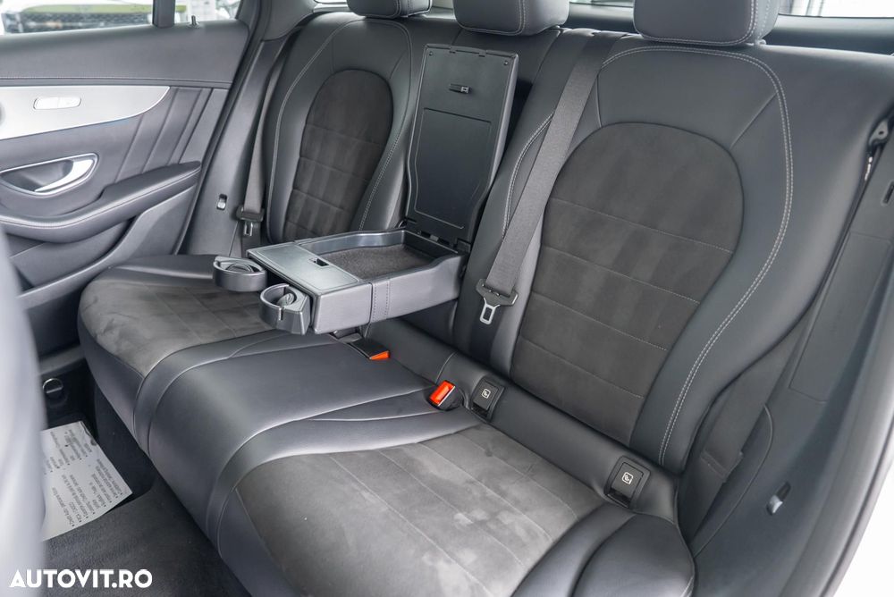 Mercedes-Benz GLC - 27