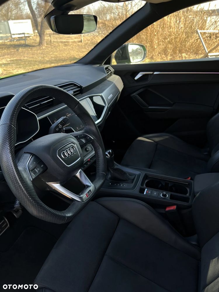 Audi RS Q3 Sportback - 12