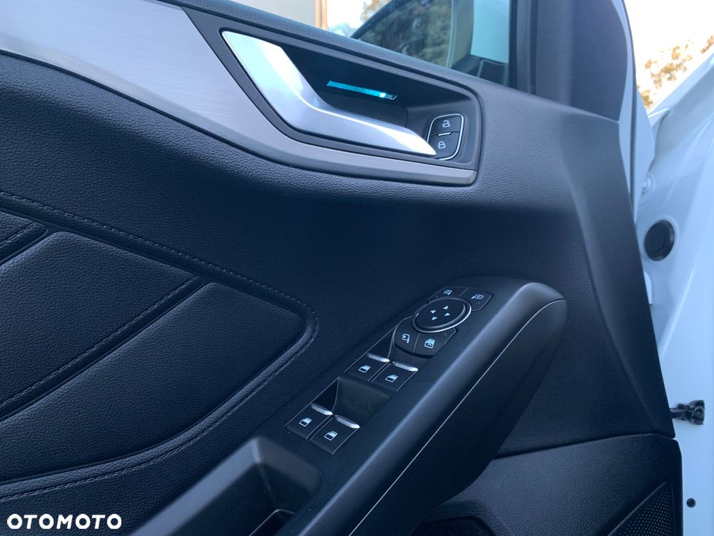 Ford Focus 2.0 EcoBlue Titanium - 20