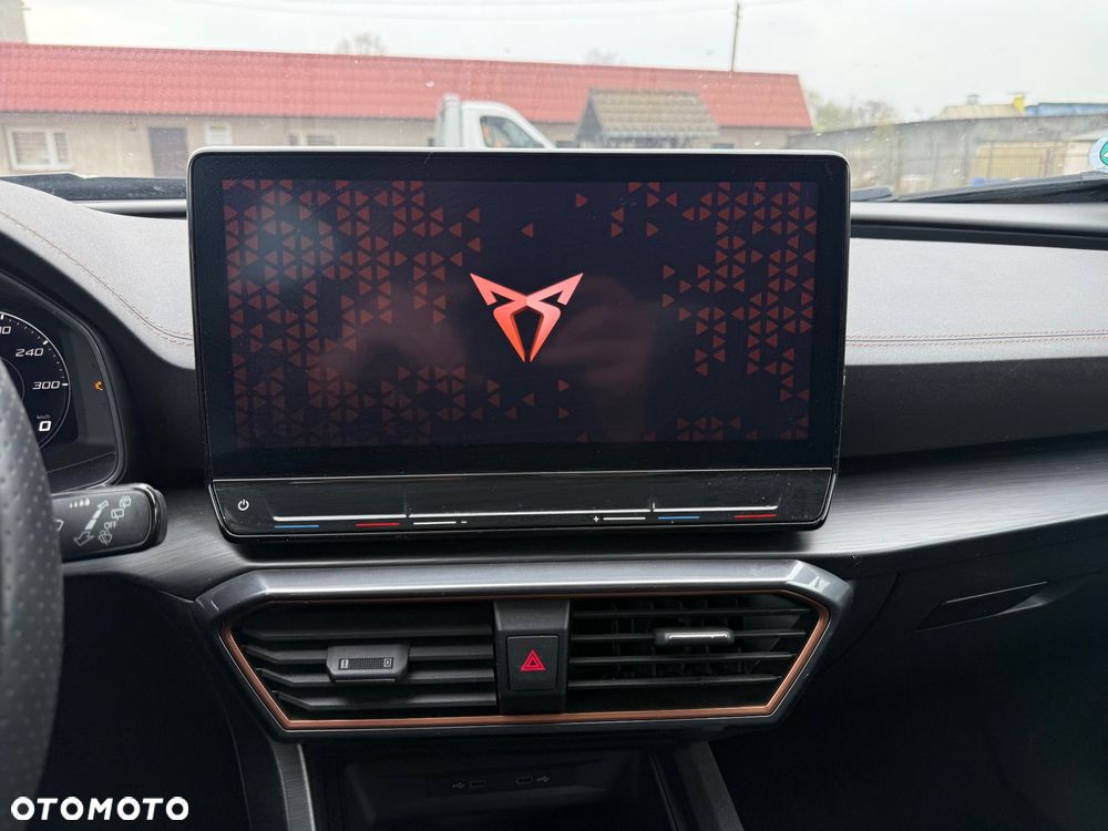 Cupra Formentor 1.4 e-Hybrid DSG Tribe Edition - 32
