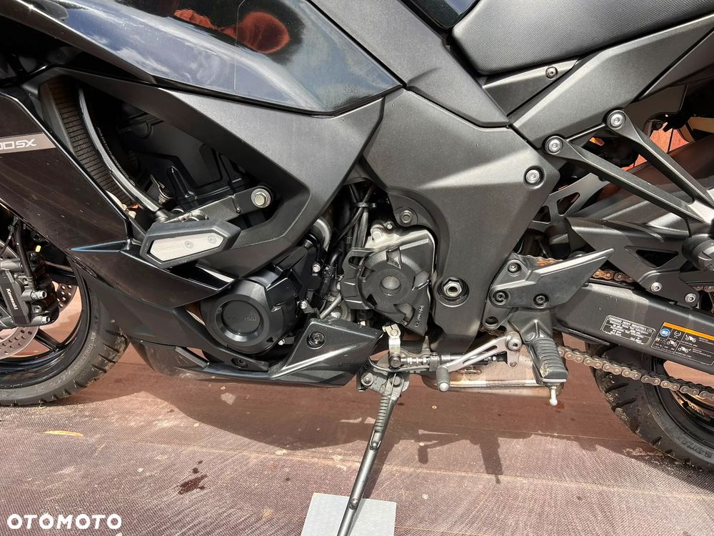 Kawasaki Ninja 1000 SX - 6