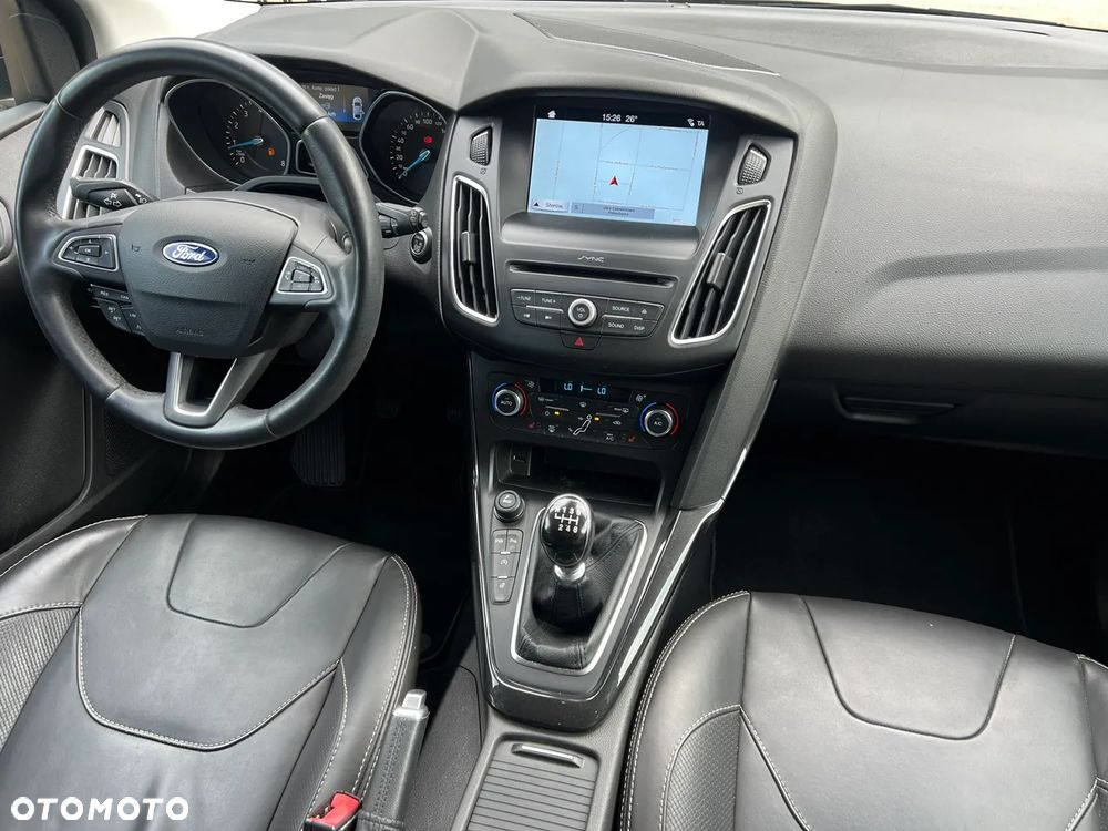 Ford Focus 1.5 EcoBoost Titanium Business - 18