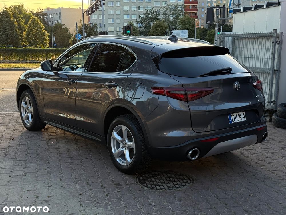 Alfa Romeo Stelvio 2.0 Turbo Veloce Q4 - 3