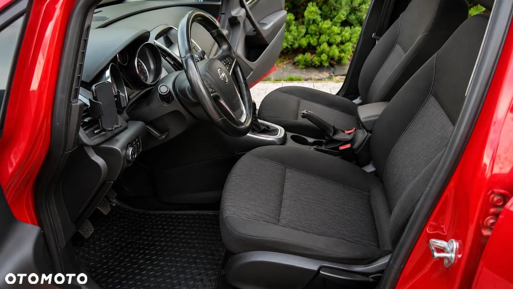 Opel Astra 1.4 T Business EU6 - 9