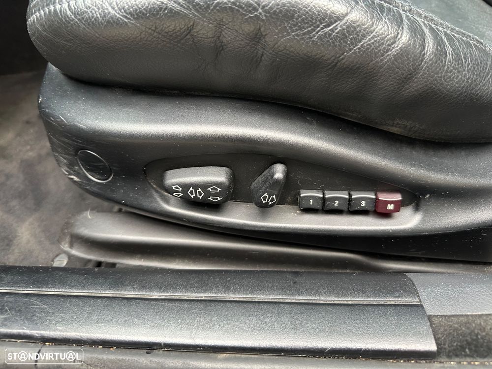 BMW 320 d Touring - 17