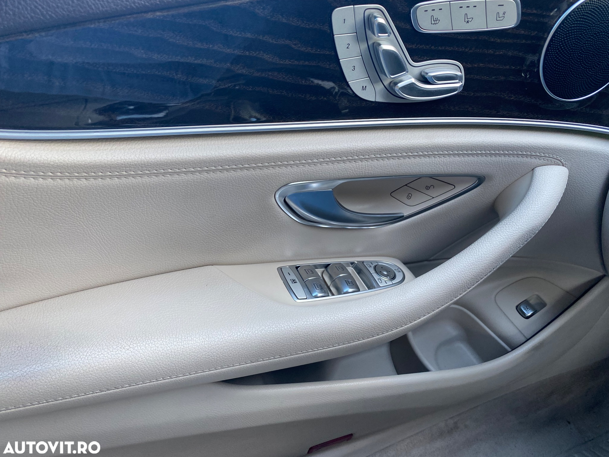 Mercedes-Benz E 220 d 4MATIC Aut. - 14