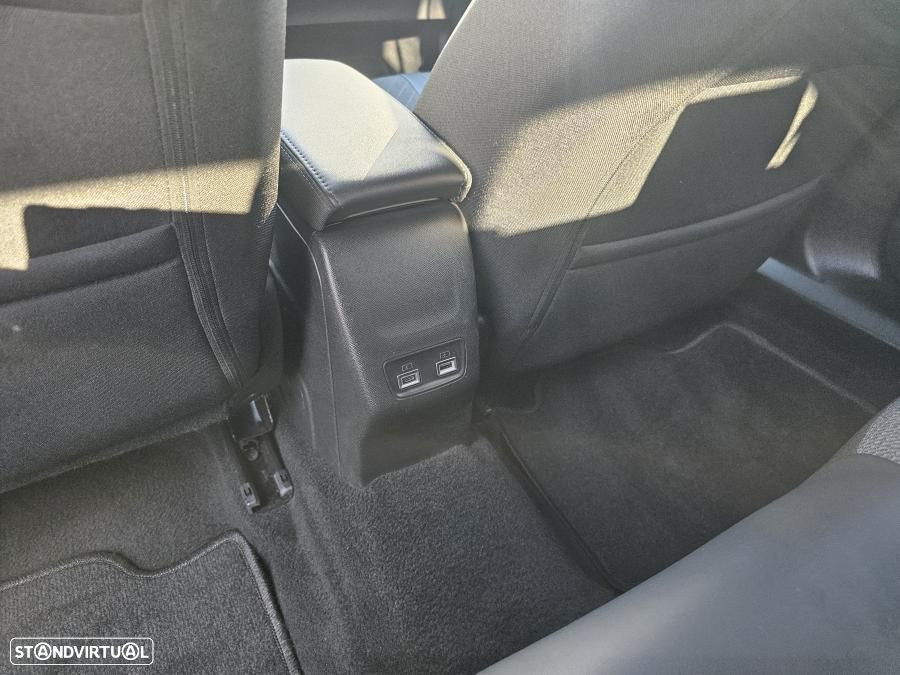 Peugeot 2008 1.2 Hybrid Allure e-DCS6 - 18