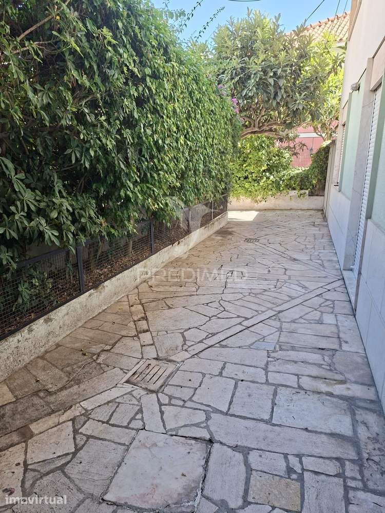 T1 com grande terraço privativo com entrada independente e acesso a... - Grande imagem: 4/11