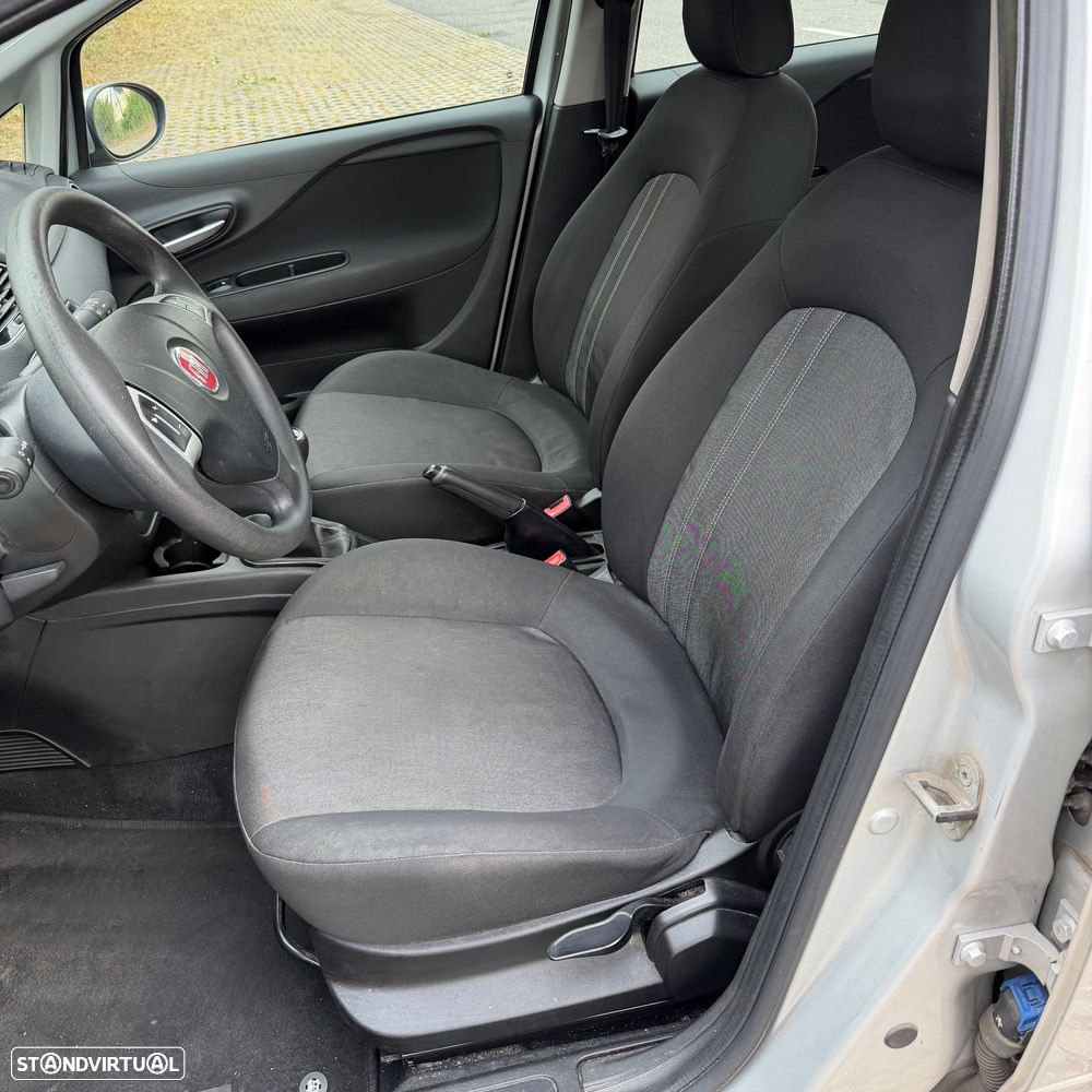 Fiat Punto 1.2 Lounge S&S - 7