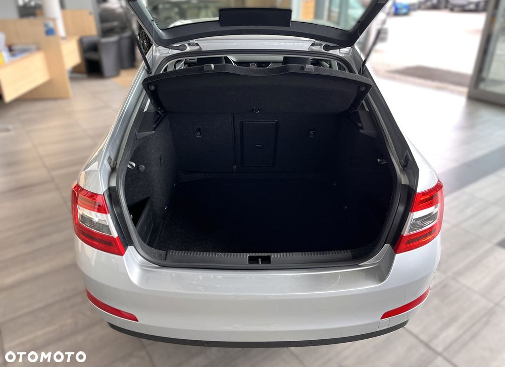 Skoda Octavia 1.5 TSI ACT Style DSG - 28