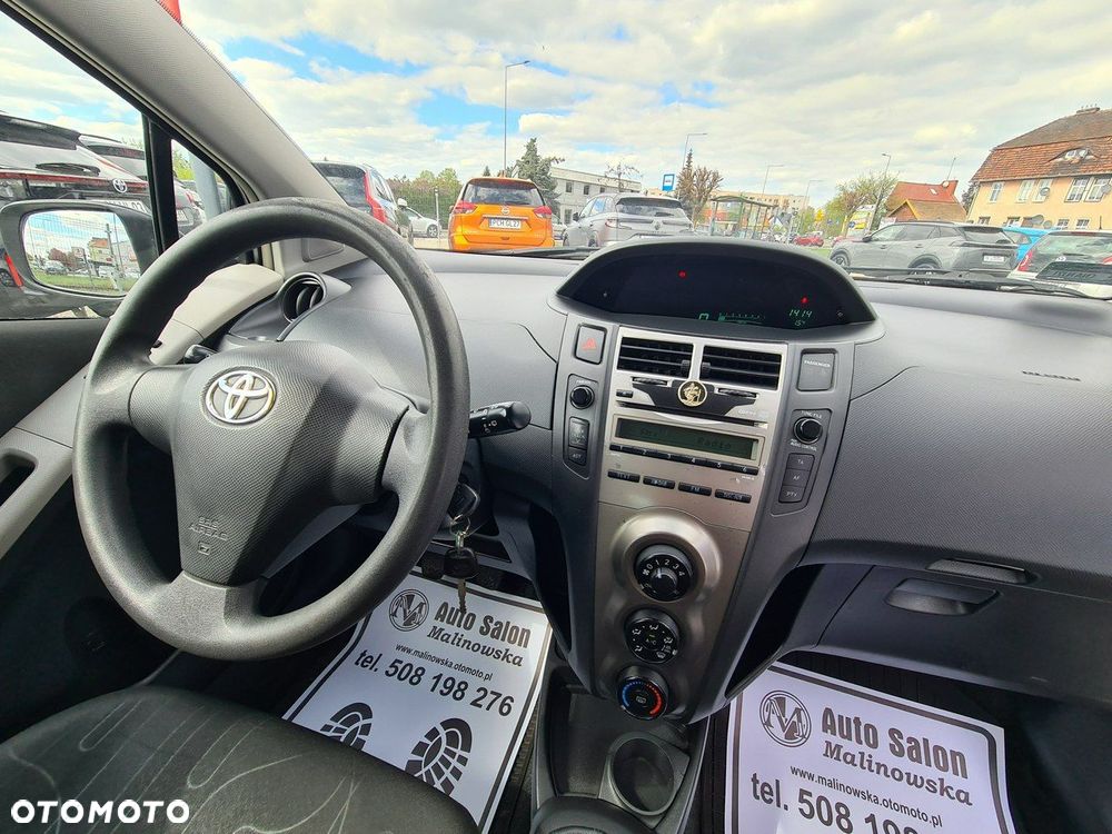 Toyota Yaris 1.0 Luna A/C - 22