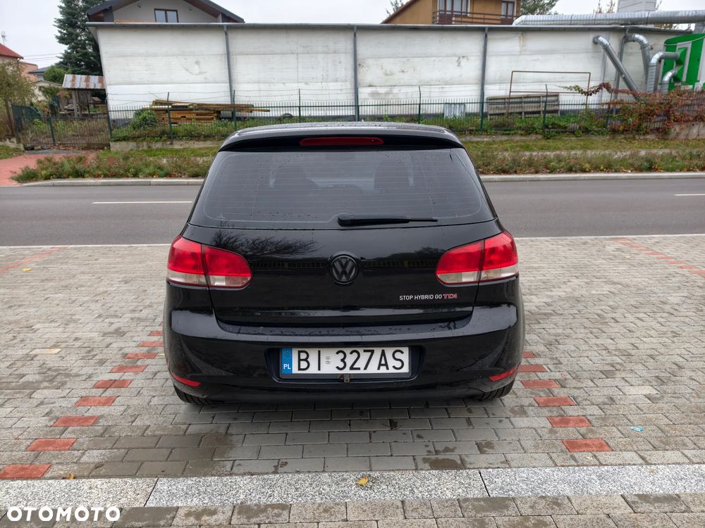 Volkswagen Golf - 6