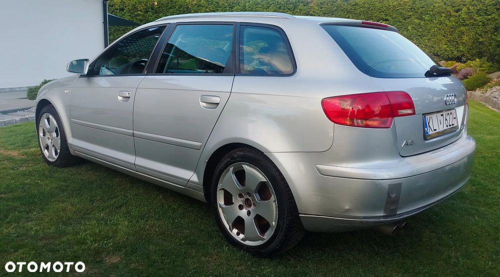 Audi A3 Sportback 2.0 TDI DPF quattro Ambition - 10