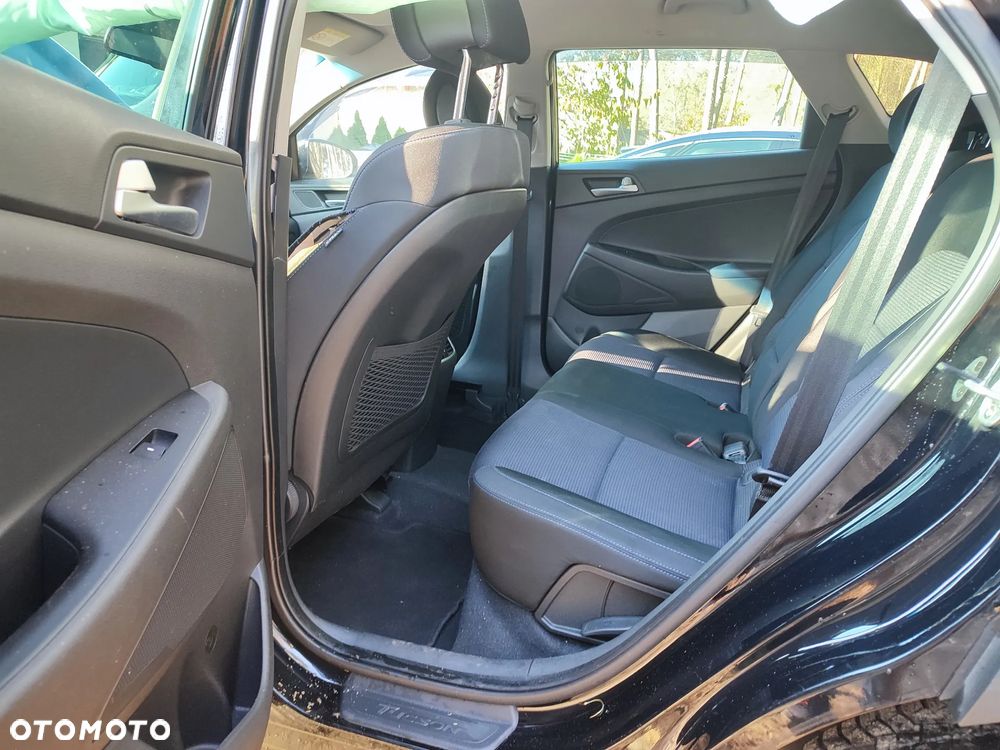 Hyundai Tucson blue 1.6 GDi 2WD Navi - 17