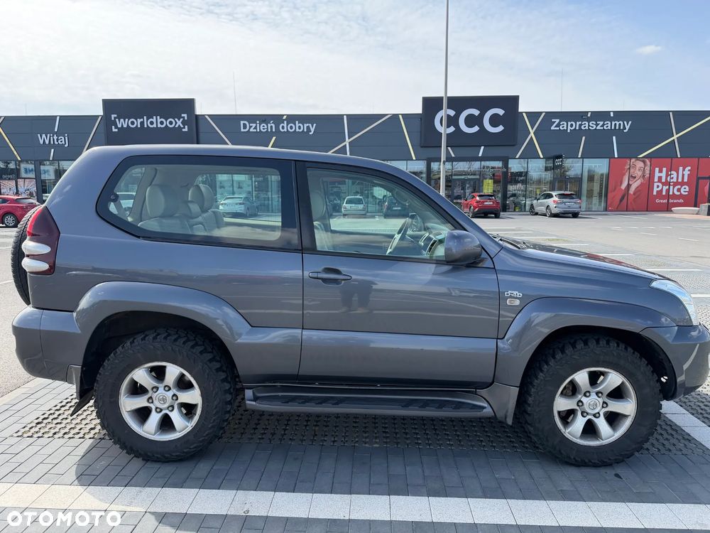 Toyota Land Cruiser - 7