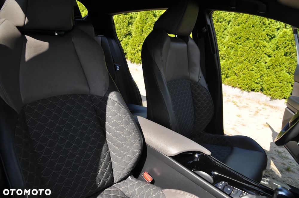 Toyota C-HR - 17