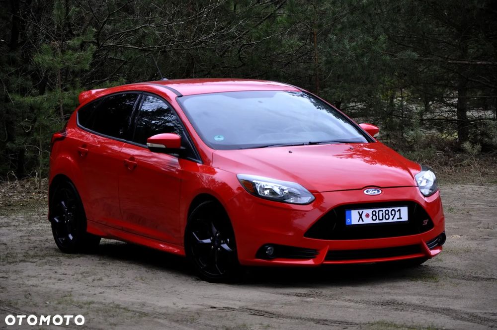 Ford Focus 2.0 EcoBoost ST mit Leder-Sport-Paket - 8