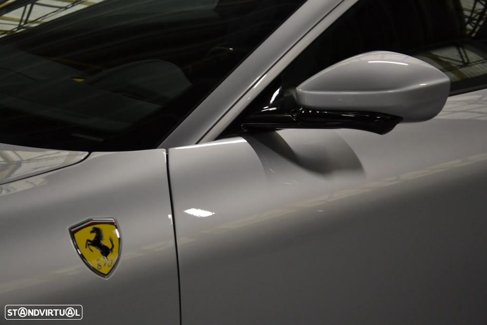 Ferrari Roma Standard - 20