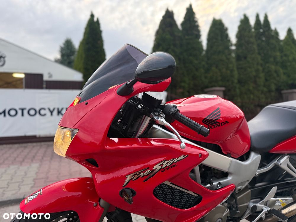 Honda VTR - 23