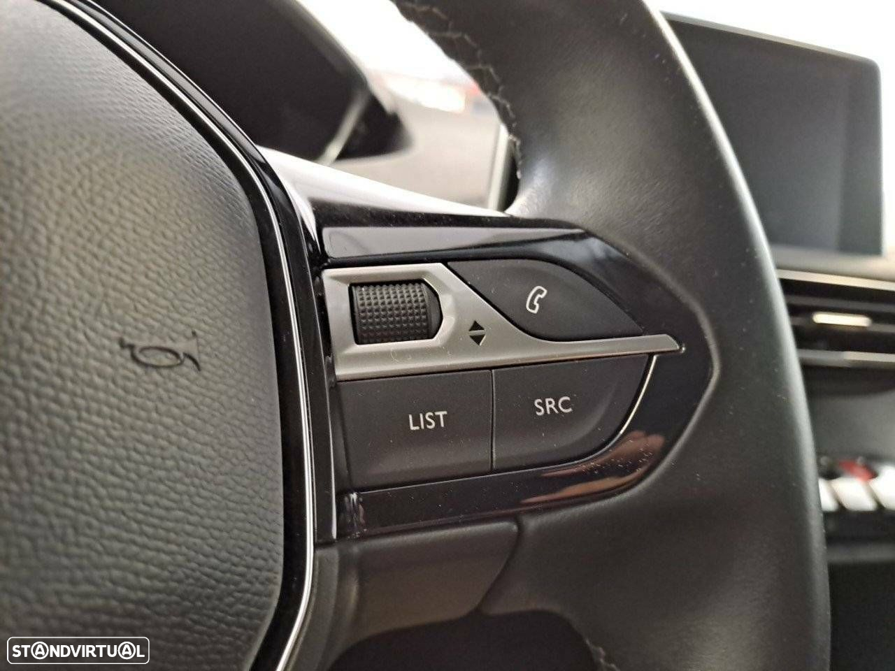 Peugeot 3008 1.5 BlueHDi Allure EAT8 - 17
