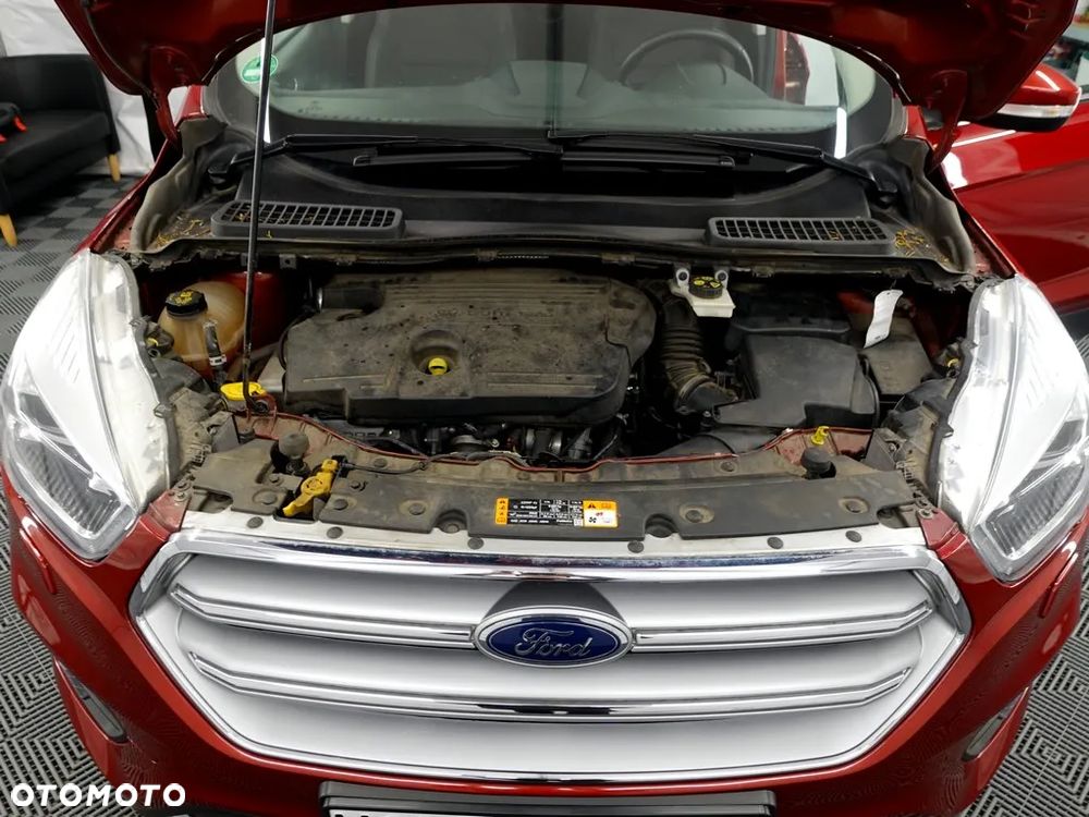 Ford Kuga 2.0 TDCi AWD Titanium - 38