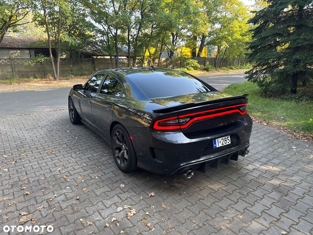 Dodge Charger 5.7 R/T - 4