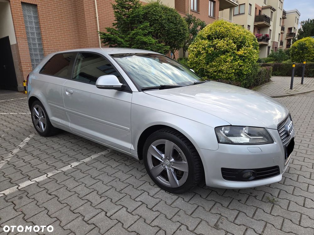 Audi A3 3-drzwiowe 2.0 TDI DPF Ambiente S tronic - 13