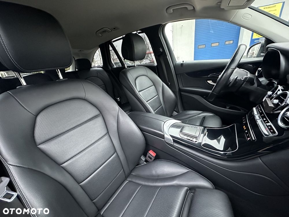 Mercedes-Benz GLC 300 de 4Matic 9G-TRONIC - 20