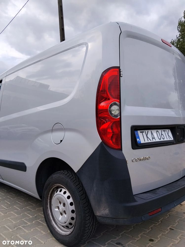 Opel Combo - 8