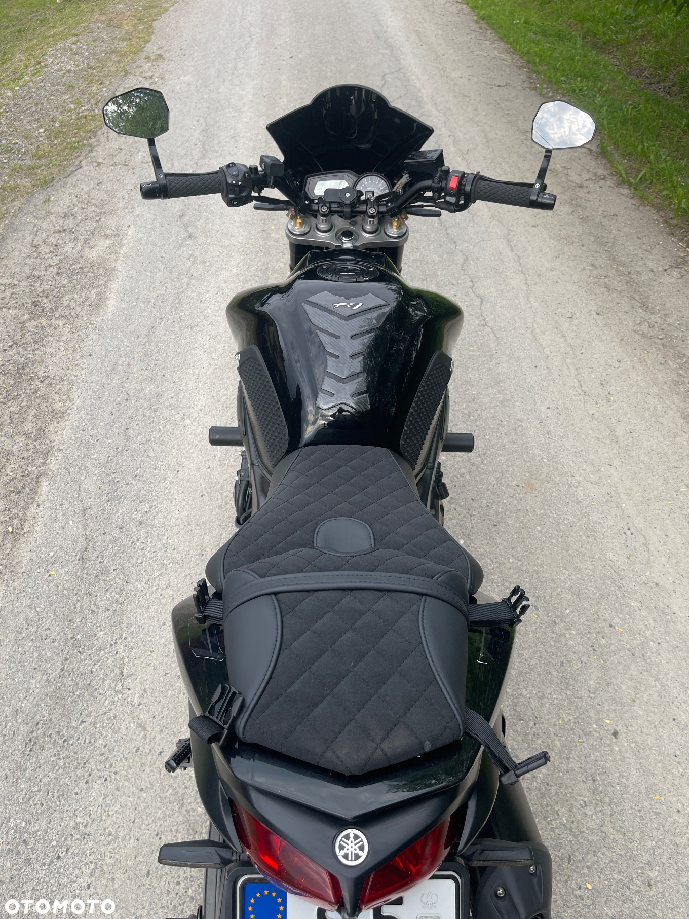Yamaha FZ - 13